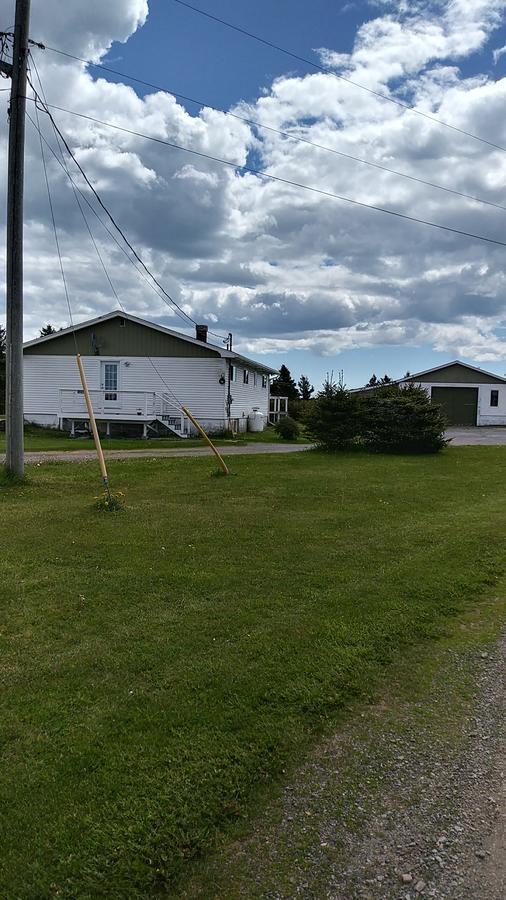 Moore'S Specialties Fundy Bay House Rental Gardner Creek Exterior photo